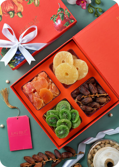 Exotic Tray with Dried Tropical Fruits : Kiwi, Papaya, Mango & Dates