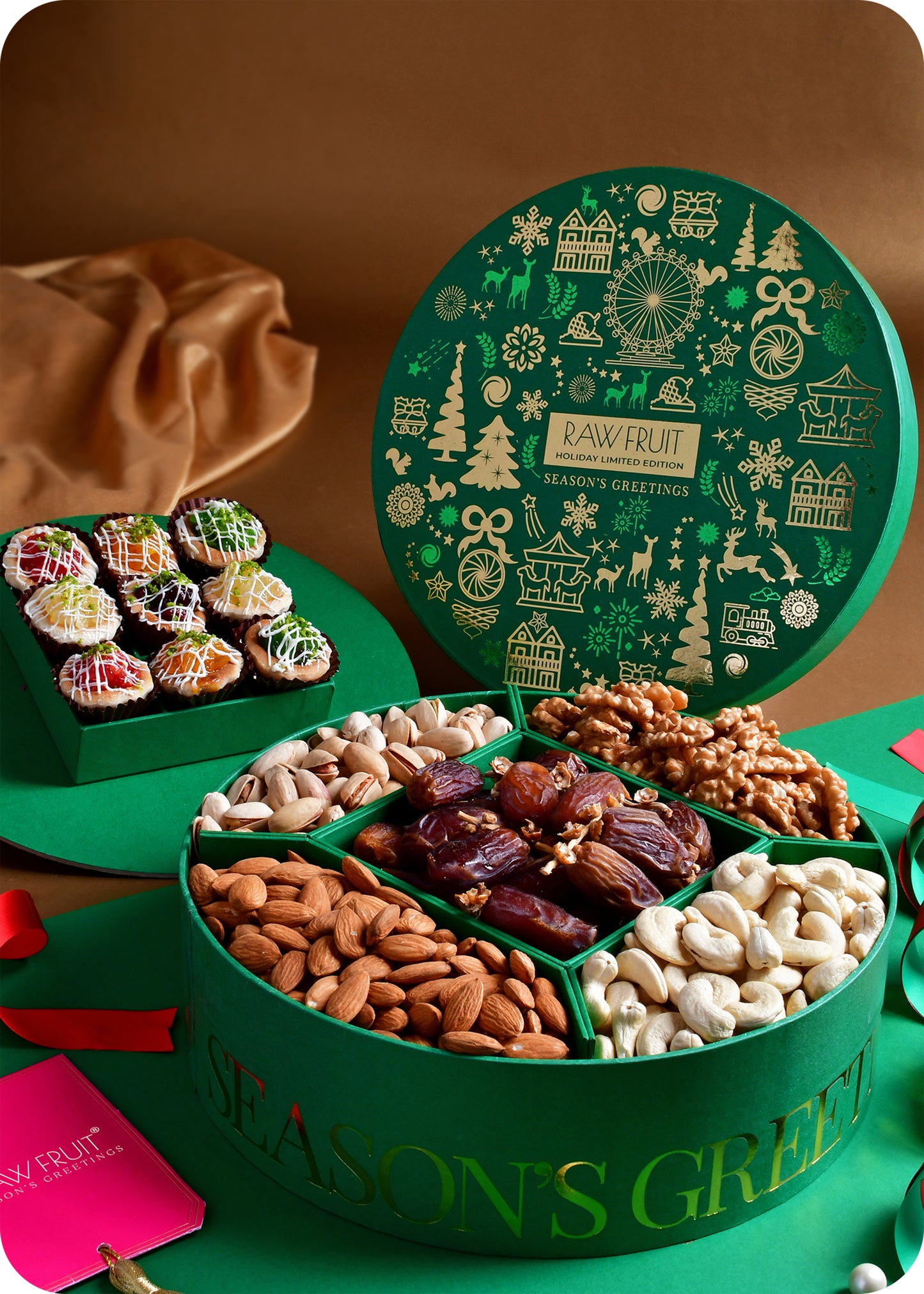 Seasons Greeting Round Box Basic with luxurious Tarts and Dry Fruits - Green