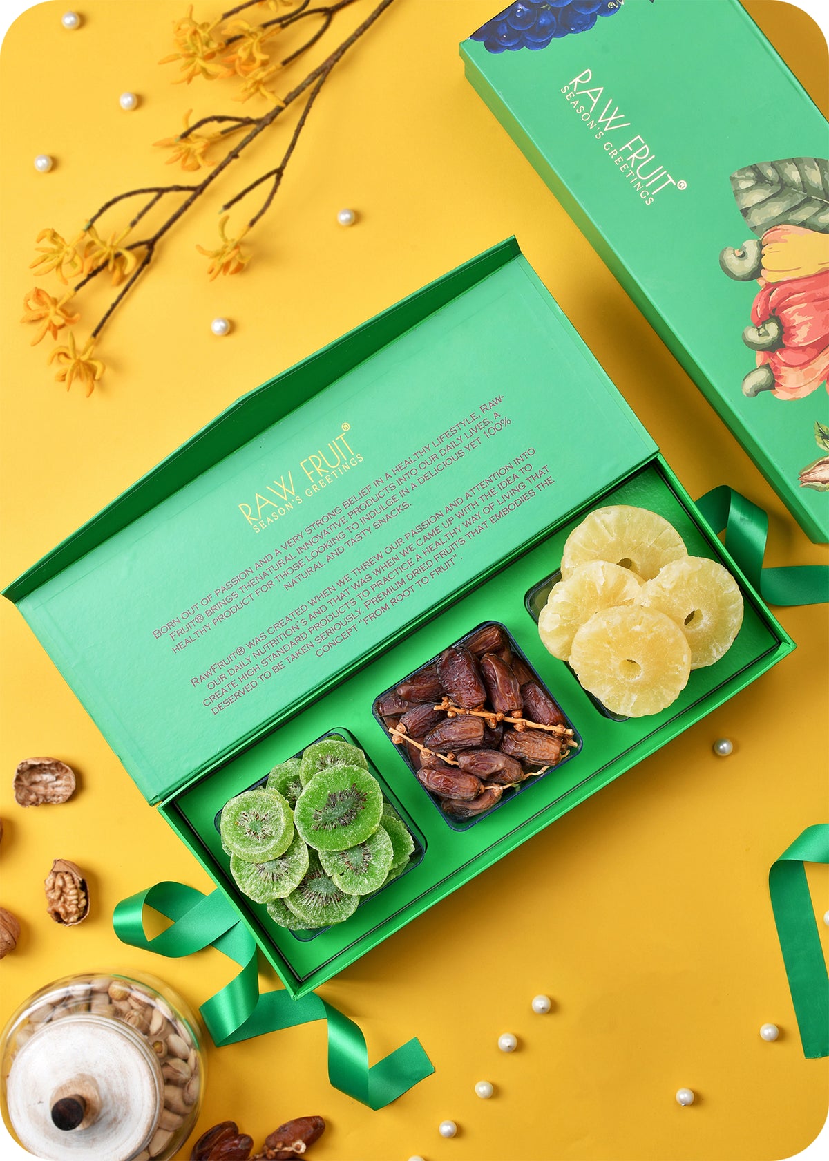 Eid Kiwi Dates Pineapple Gift Pack of 3