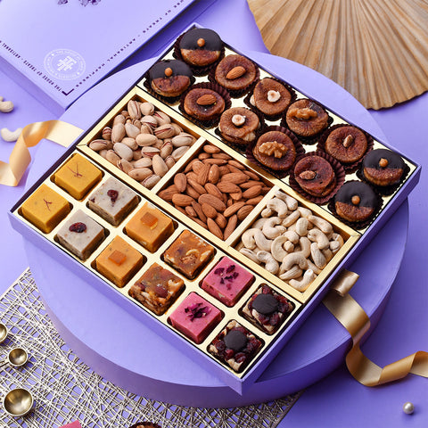 Delightful Gift Hamper : Fusion of Fudge Figs & Dry Fruits