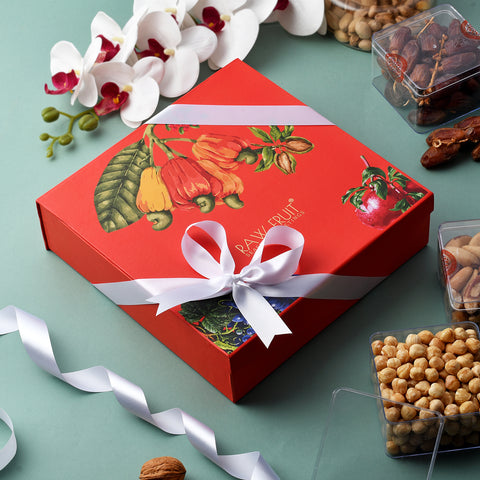 "Exotic Gifting Tray : A Delightful Nutty Indulgence with Cashews, Almonds, Pistachios, and Dates"